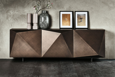 Kayak Sideboard