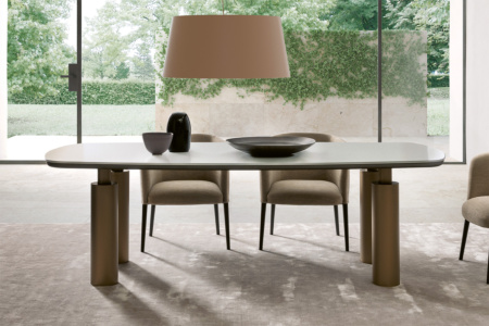 Kolosso Dining Table