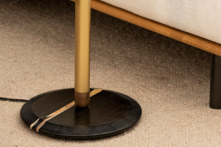 Linea Uno Floor Lamp