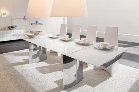 Manhattan Extension Table