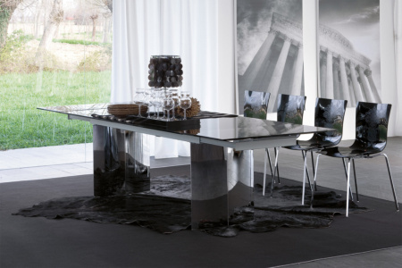 Manhattan Extension Table