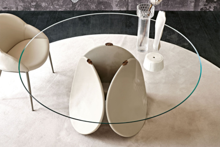 Maxim Dining Table