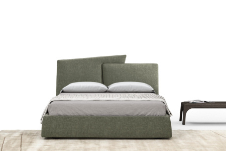 Meeting Up Bed