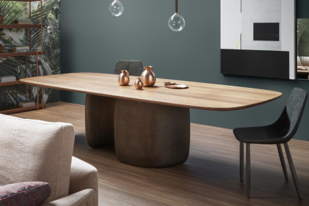 Mellow Wood Dining Table