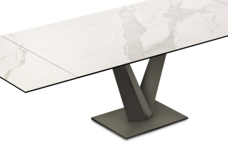 Minosse Dining Table Quickship