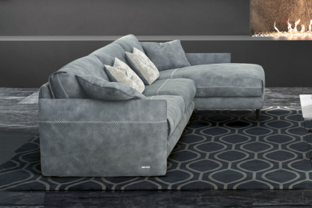 Mood Sectional Sofa with Chaise