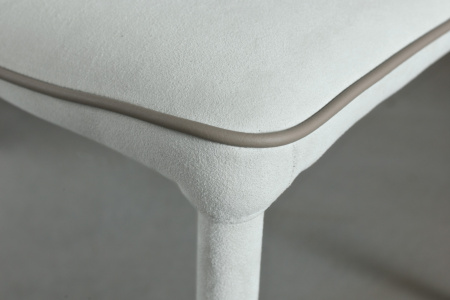 Nata Upholstered Dining Chair
