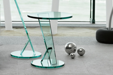 Nicchio End Table