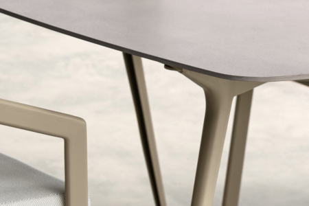 Nova Dining Table