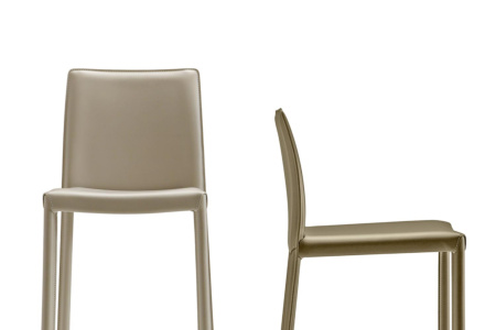 Nuvola Hard Leather Bar Stool