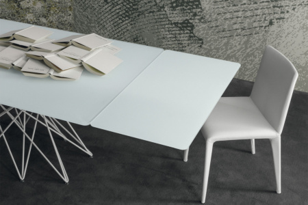 Octa Extension Dining Table