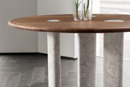 Osmose Round Dining Table