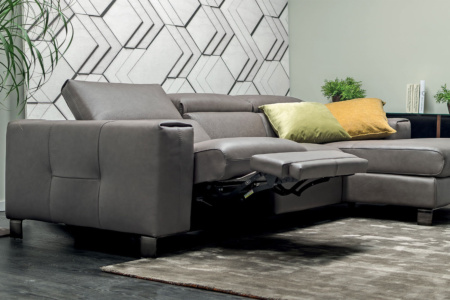 Papillon Sectional Sofa With Recliner