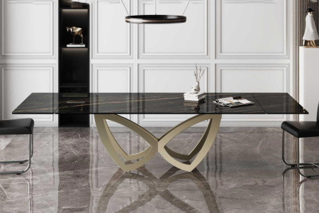 Par Par Dining Table