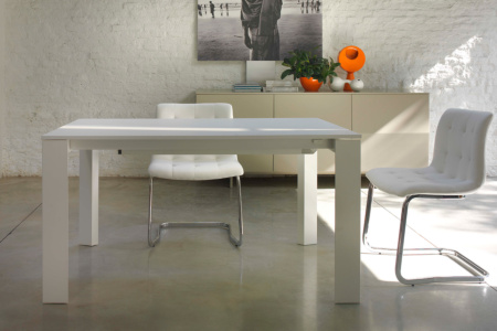 Pascal Extension Dining Table