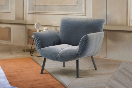 Pil Armchair
