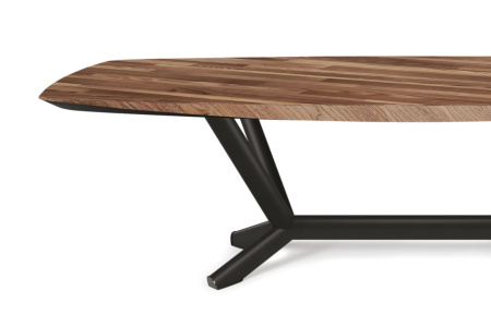 Planer Masterwood Dining Table