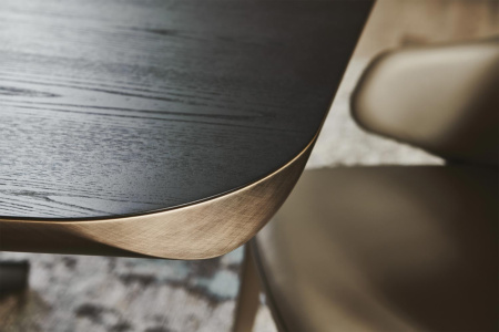 Planer Wood Dining Table