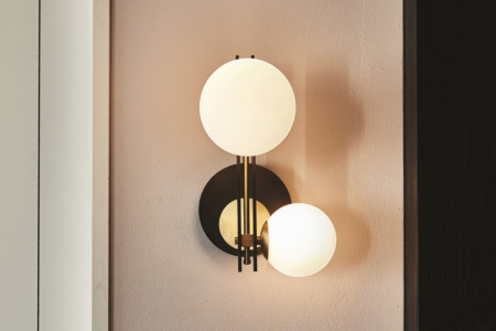 Planeta Wall Sconce