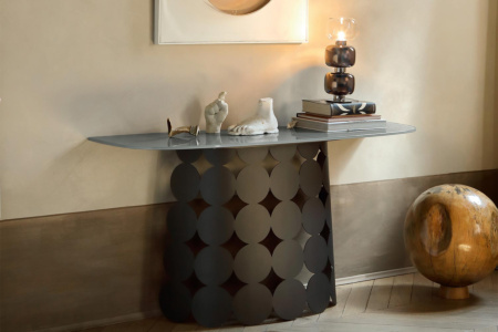 Pois Console Table