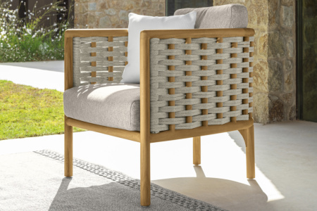 Prichi Lounge Armchair