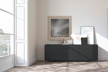 Prisma Mirror Display Model