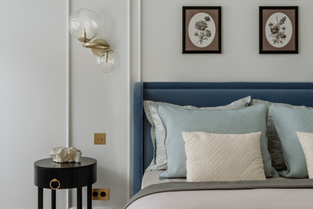 Puppet Ring Wall Sconce