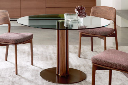Quadrifoglio Pedestal Round Table