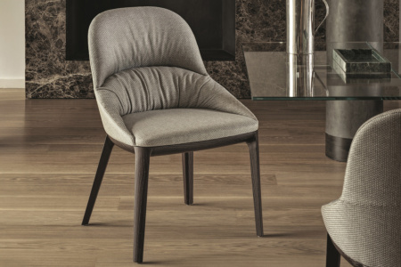 Queen Wood Dining Chair