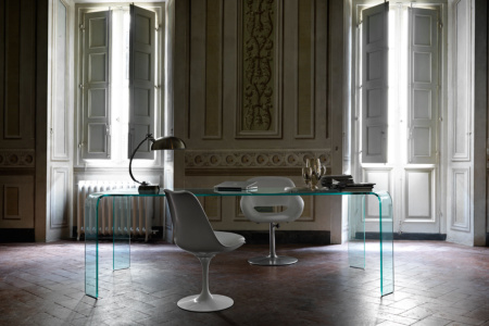 Ragno Dining Table
