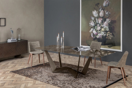 Reverse Ceramic Dining Table