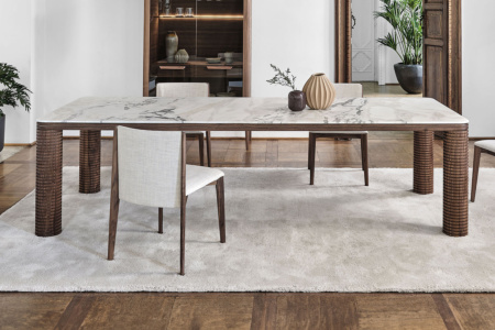 Sansiro Dining Table