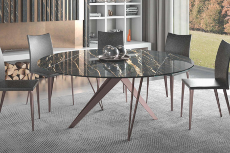 Somnia Extension Dining Table