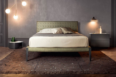 Spillo Upholstered Bed