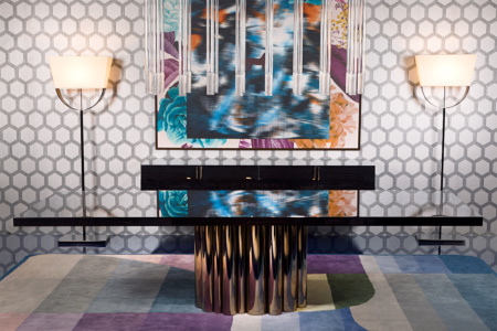 Splendor Dining Table