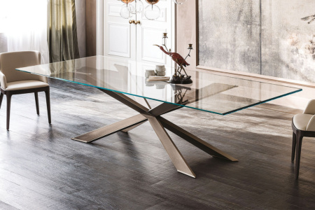Spyder Dining Table