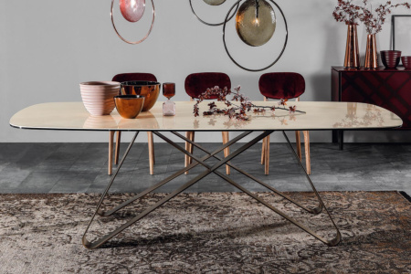Status Ceramic Dining Table
