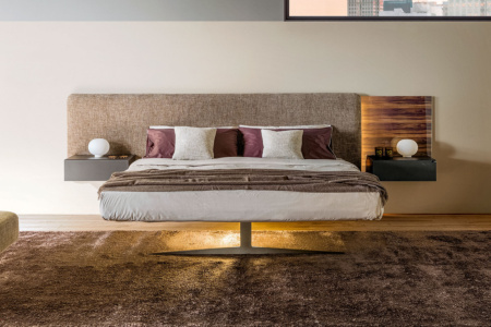 Steel Free Bed with Glass Headboard