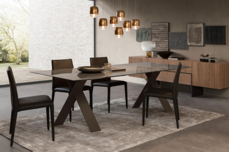 Tailor Dining Table