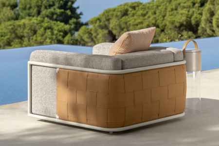 Tresse Lounge Armchair