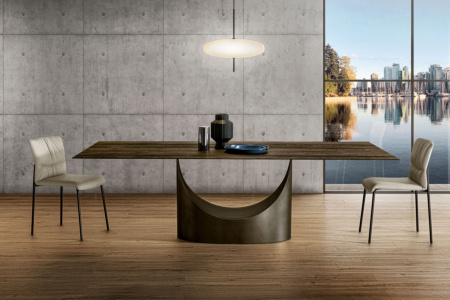 U Wood Dining Table