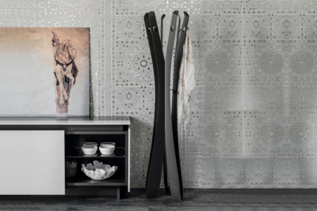 Valdo Coat Rack