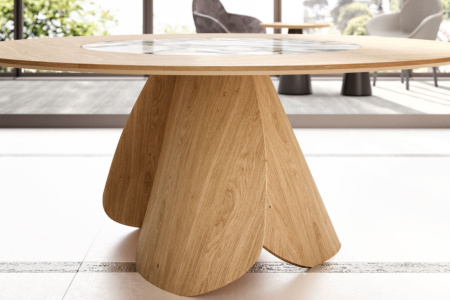 Veliero Swivel Dining Table