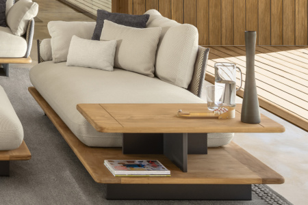 Venice Chaise Lounge with Table