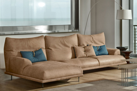 Wolf Sectional Sofa with Chaise