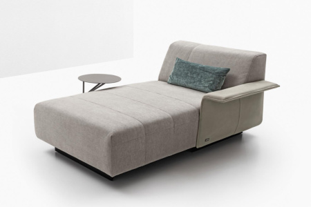 Zara Chaise Lounge