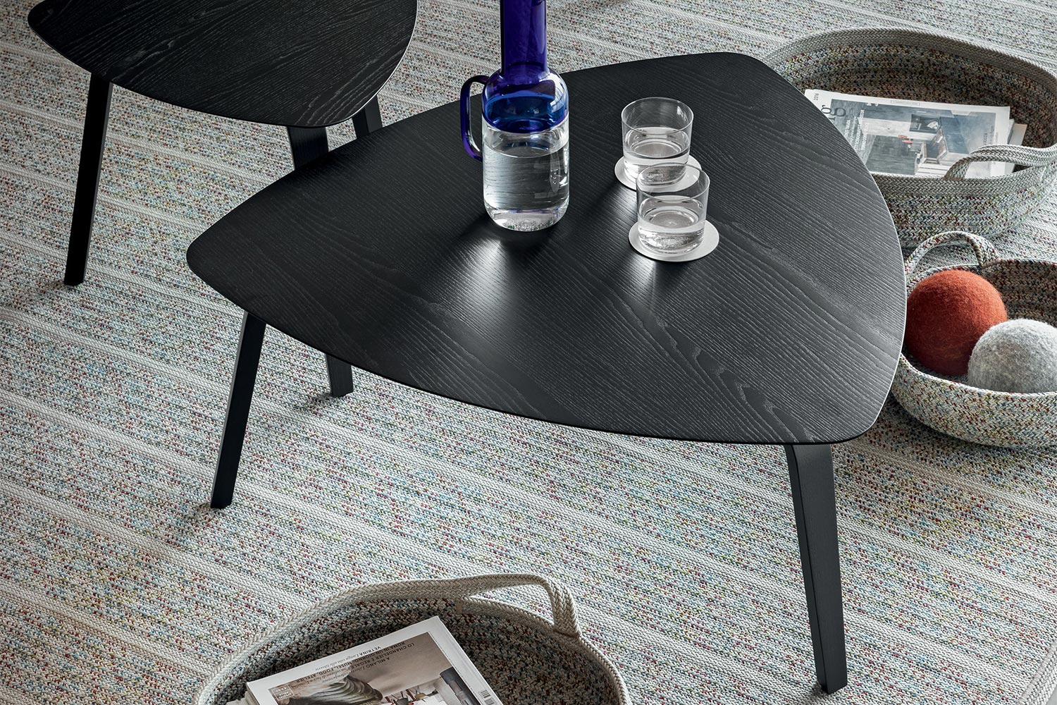 Dalia Coffee Table
