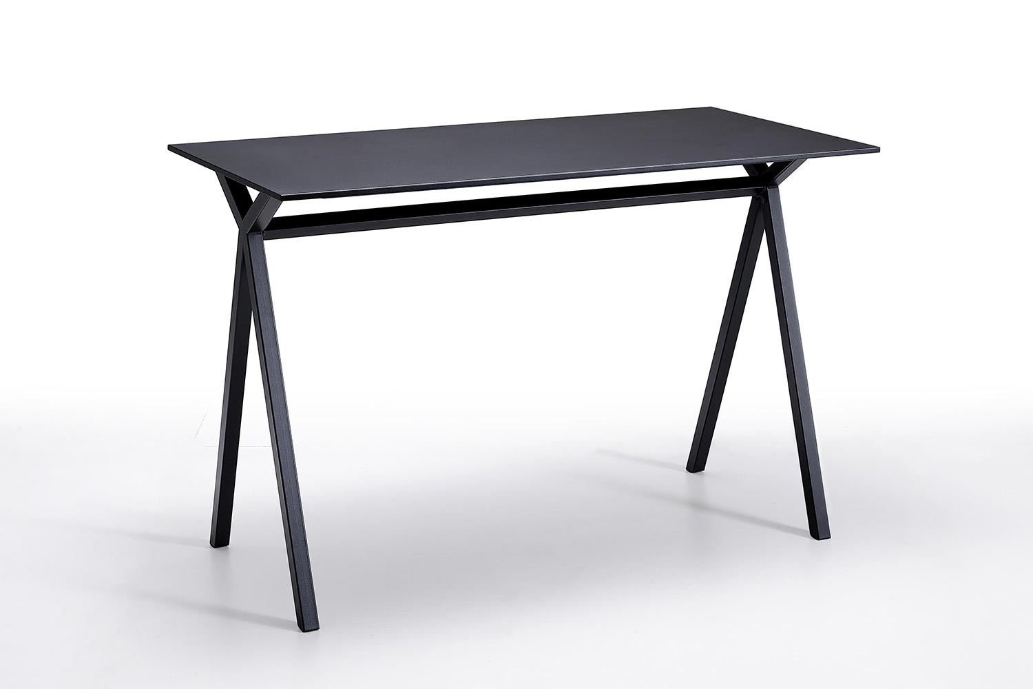 Dama Bar Table