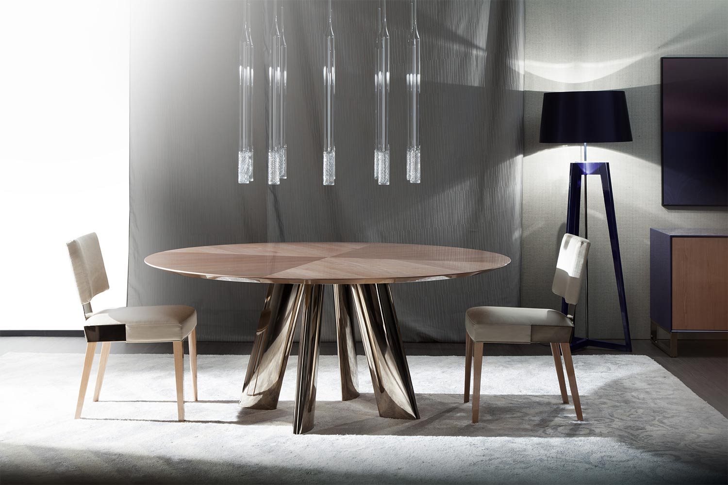 Dress Round Dining Table