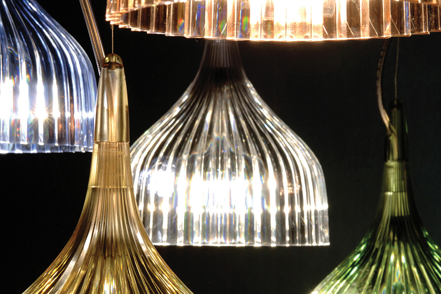 É Pendant Light Quickship